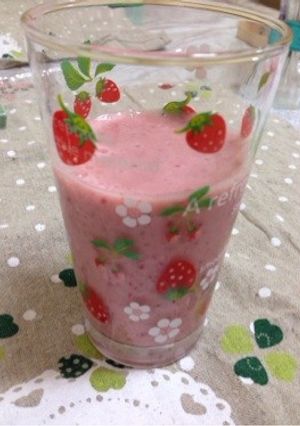 簡単☆イチゴバナナジュース-レシピのメイン写真