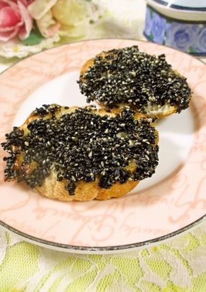 お手軽✿ごまたっぷりカラメルラスク-レシピのメイン写真