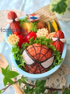 赤ウインナーでスパイダーマン♪キャラ弁-レシピのメイン写真