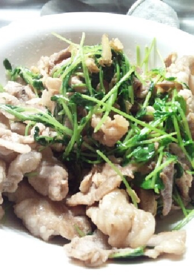 豆苗と豚肉のしょうが焼き風-レシピのメイン写真