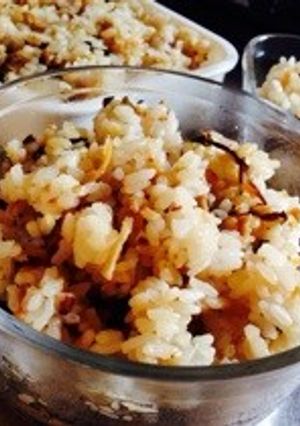 鳥挽肉と胡麻昆布と切り干し大根の混ぜご飯-レシピのメイン写真