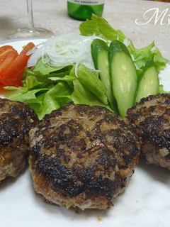 普通の簡単美味しいハンバーグ-レシピのメイン写真