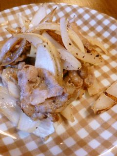 豚こまと新玉のにんにく炒め-レシピのメイン写真