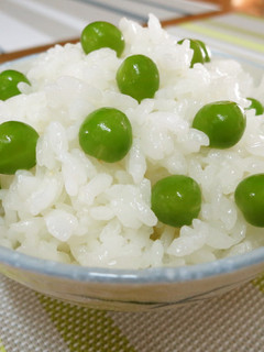 綺麗な翡翠色ふっくら豆ごはん-レシピのメイン写真