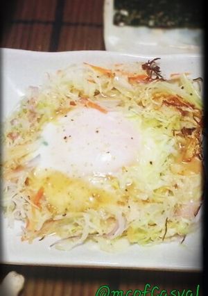 カット野菜で♪巣ごもり目玉蒸し焼き♪-レシピのメイン写真