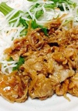 もやしと豚肉の甘辛丼-レシピのメイン写真