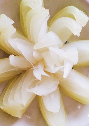 レンジで5分！新玉ねぎの花味噌のっけ♡-レシピのメイン写真