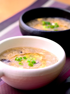 三種のキノコたっぷりのごま油かき玉スープ-レシピのメイン写真
