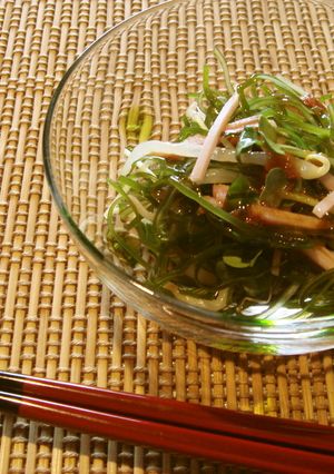 簡単１品✿切り昆布とモヤシの梅肉和え✿-レシピのメイン写真
