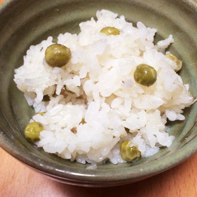 まめごはん エミズキッチン | 美味すぎる豆ご飯の作り方 米二合 豆さや