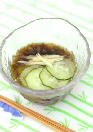 手作り三杯酢で頂く簡単もずく酢♪-レシピのメイン写真