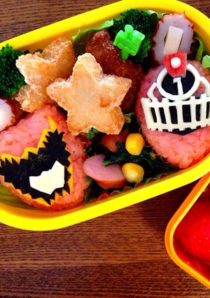 キョウリュウレッド＆トッキュウ1号 弁当-レシピのメイン写真
