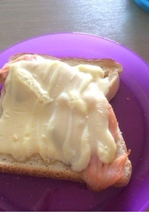 チーズスモークサーモンでトースト♥︎-レシピのメイン写真