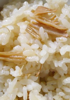超簡単☆鶏缶となめ茸の炊き込みご飯-レシピのメイン写真
