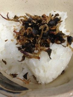 栄養満点☆生わかめとじゃこのふりかけ-レシピのメイン写真