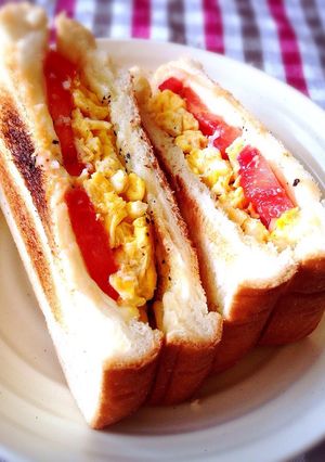 休日のひとりランチ(TTCサンドイッチ)-レシピのメイン写真