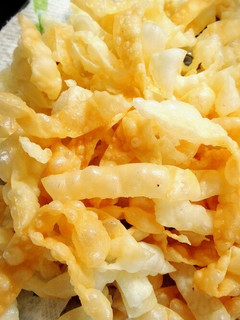 簡単すぎるおつまみ❀餃子の皮チップス♪-レシピのメイン写真
