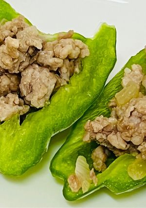 【ズボラ料理】超簡単ピーマン肉詰め風-レシピのメイン写真