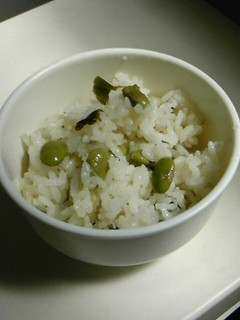 枝豆入りわかめシラスご飯-レシピのメイン写真