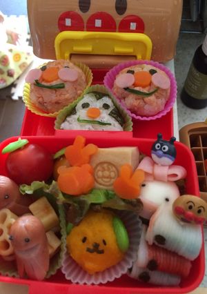 お弁当に 簡単！アンパンマンおにぎり-レシピのメイン写真