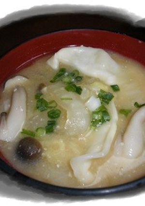冷凍餃子でお味噌汁♪-レシピのメイン写真