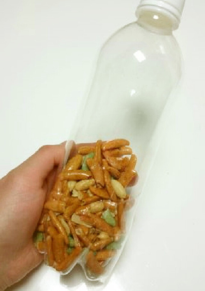 乾燥剤無し❢柿の種の湿気らない方法-レシピのメイン写真
