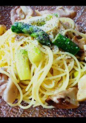 まるでアワビ!アワビ茸とアスパラのパスタ-レシピのメイン写真