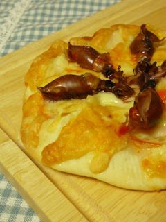 春の味わい~ホタルイカと竹の子のピザ-レシピのメイン写真
