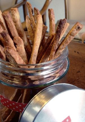 チーズ風味の酒粕ポッキー-レシピのメイン写真