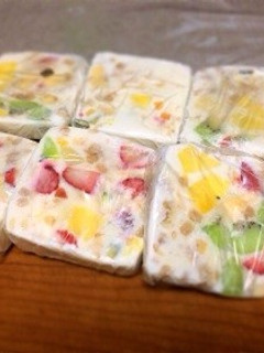 牛乳パックでヨーグルトアイス。-レシピのメイン写真