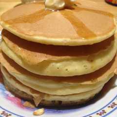 ふんわりボリュームのあるホットケーキ-レシピのメイン写真