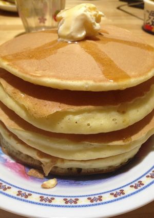 ふんわりボリュームのあるホットケーキ-レシピのメイン写真