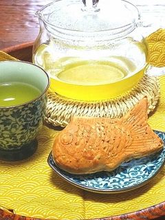 ビタントニオで♪きな粉と黒ごまのたい焼き-レシピのメイン写真