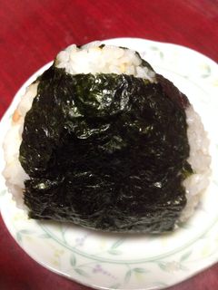 どこから食べても具のあるオニギリ-レシピのメイン写真