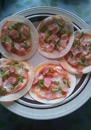 余り物で簡単☆餃子の皮ピザ♪-レシピのメイン写真