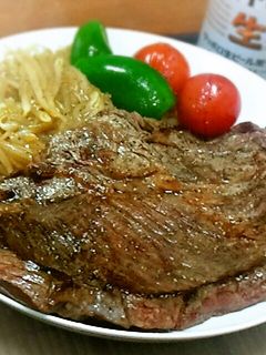 肉に襲われる!!!男の牛ステーキ♪-レシピのメイン写真