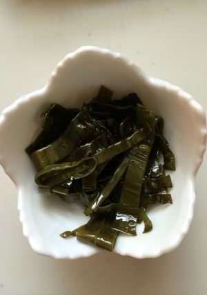 ごま油で！出汁がら昆布の塩コショウ炒め-レシピのメイン写真