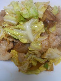 春キャベツと豚肉のオイスタースース炒め-レシピのメイン写真