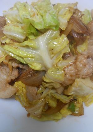 春キャベツと豚肉のオイスタースース炒め-レシピのメイン写真