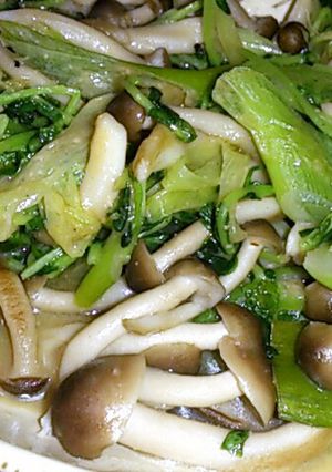 豆苗としめじの味噌炒め♪-レシピのメイン写真