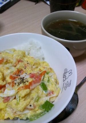 ふんわりカニ玉丼(アンなし)×中華スープ-レシピのメイン写真