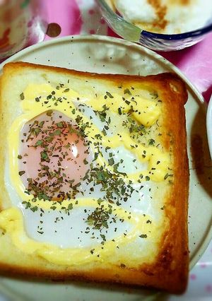 目玉焼きトースト　-レシピのメイン写真