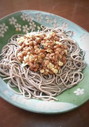 夏休みランチ♪松茸風味の納豆蕎麦-レシピのメイン写真