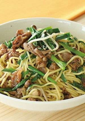 白だし┃にらと牛肉の白だし焼きそば-レシピのメイン写真