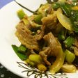 ニンニクの葉と新玉ねぎと牛肉スタミナ炒め
