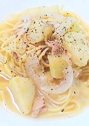 新玉ねぎと新じゃが芋のスープパスタ-レシピのメイン写真