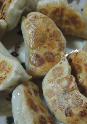 薄力粉で簡単☆美味しい手作り餃子の皮-レシピのメイン写真
