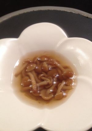 株付きなめこのスープ-レシピのメイン写真