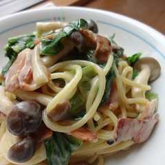 รูปของ チンゲン菜とベーコンの豆乳クリームパスタ
