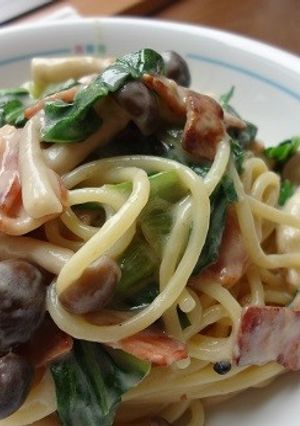 チンゲン菜とベーコンの豆乳クリームパスタ-レシピのメイン写真